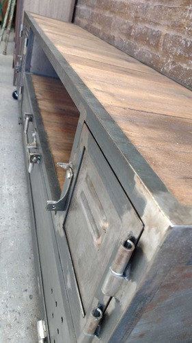 Imagen 3 de 9 de Rack Tv Estilo Industrial Hierro Madera Con Ruedas Y Puertas