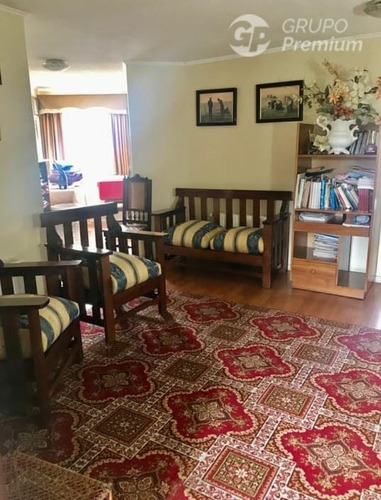 Casa En Venta De 4 Dorm. En San Pedro De La Paz