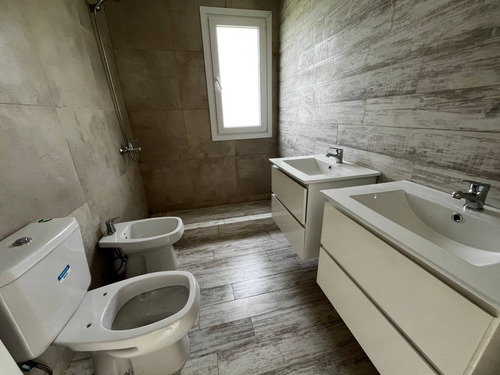 Casa En Venta 4 Ambientes, En San Simon - Canning