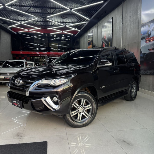 Toyota Hilux SW4 Hilux SW4 SR 4x2 2.7/ 2.7 Flex 16V Aut.