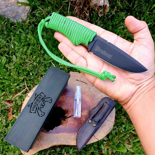 Faca P5 Venom Prudent Artesanal Porte Velado Bainha De Couro