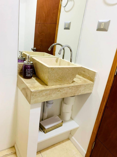 Amplio Dúplex Uso Comercial O Habitación 3d + 3b + 1 Estc
