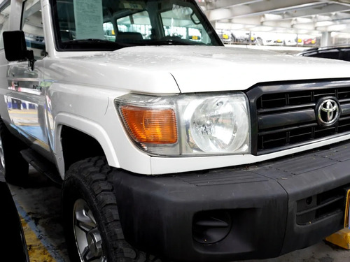 Toyota Land Crusier Care Monja