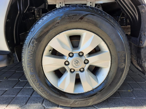 Imagen 8 de 18 de Toyota Hilux Srv 4x4 At Impecable. Lista Para Transferir G