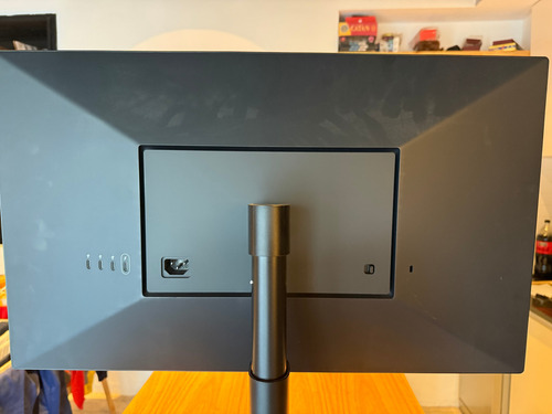 Lg Ultrafine 27md5kl-b 27 16:9 5k Ips Monitor - Ideal Mac Negro (Usado)