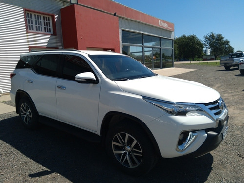 Toyota Sw4 2.8 Srx 177cv 4x4 7as At 2017