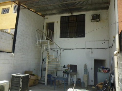 Imagen 10 de 30 de Local Comercial En Venta En Parroquia Catedral Barquisimeto Lara +++23-1767 */ M.c T. N° +0-4-2-4- 5.5.6. 5.7. 5.9 *--**