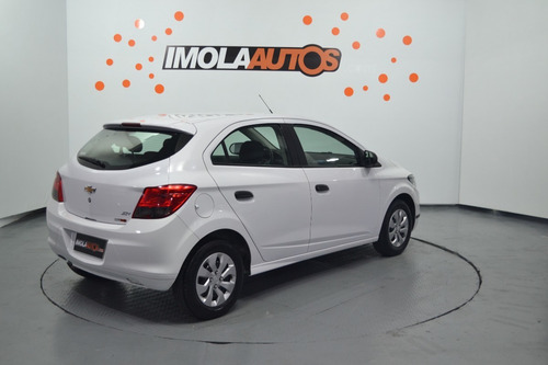Imagen 3 de 12 de Chevrolet Onix Joy 1.4 Ls Mt 2019-imolaautos