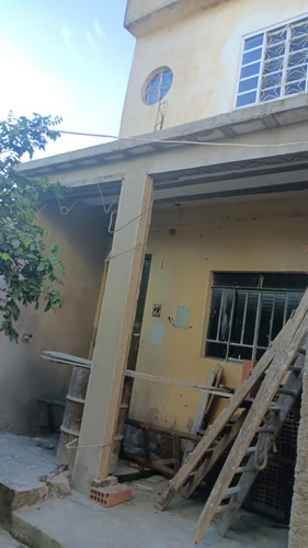 Vende-se Terreno Com 4 Imóveis
