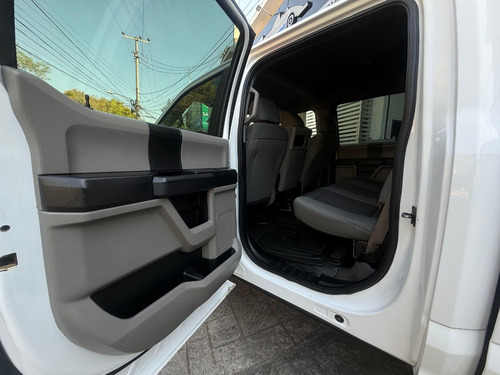Ford F-150 5.0l Doble Cabina V8 4x4 At