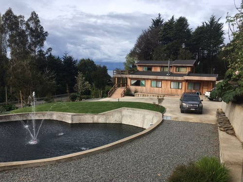 Casa En Venta De 6 Dorm. En Frutillar