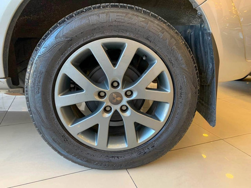 Imagem 5 de 13 de Mitsubishi Pajero Tr4 2.0 4x2 16v 140cv Flex 4p Automático