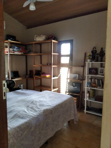 Casa 3 Quartos 1banheiro