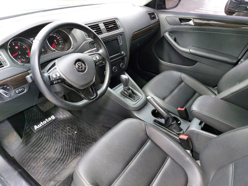 Imagen 9 de 15 de Volkswagen Vento Highline 1.4tsi Dsg