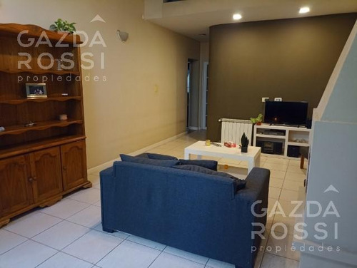 Imagen 3 de 30 de Casa - Adrogue