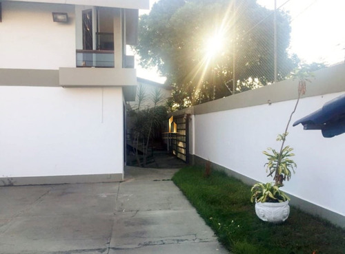 Imagem 14 de 18 de Casa Duplex Montada Em Alto Padrão Na Mata Da Praia. - 16855