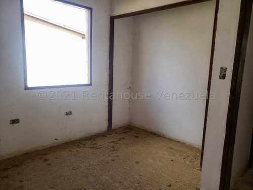 Imagen 8 de 30 de Casas En Venta Cabudare La Montañita, Arnaldo J. López Tlf. 04245257450 Codigo 22-1646 Lara, Venezuela
