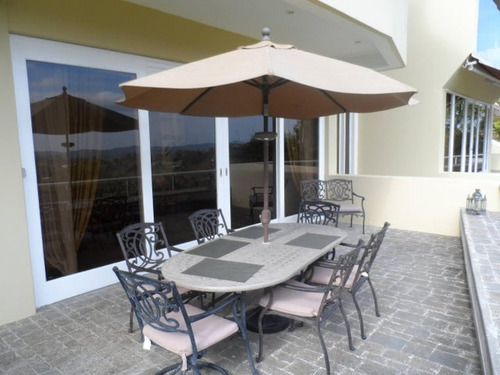 Se Vende Casa En La Lagunita Country Club Mls #23-28870