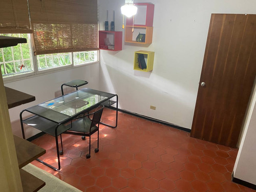 Imagen 14 de 25 de Venta De Casa En Los Chorros, Calle El Rosario, Municipio Secre