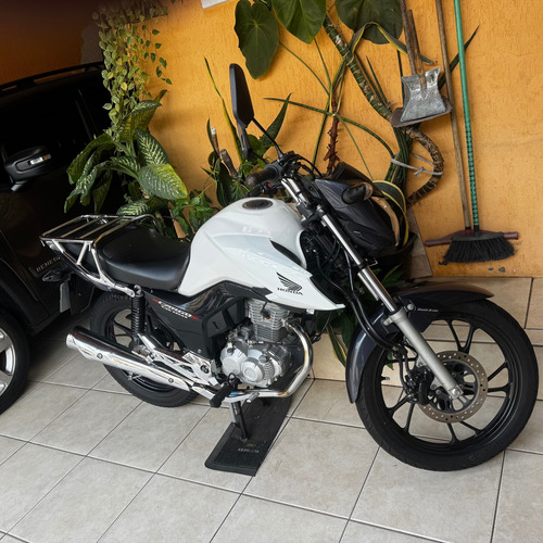 Moto Impecável Com Dois Pneus Novos