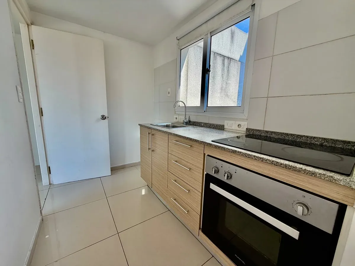 Alquiler Apartamento En La Blanqueada 3 Dormitorios Y Garage · Foto 4