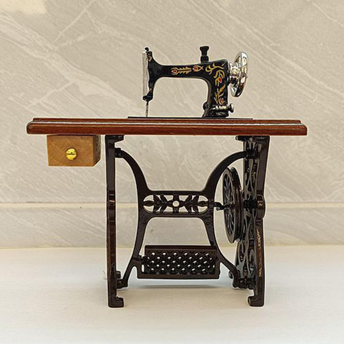 Máquina De Coser En Miniatura Para Casa De Muñecas,