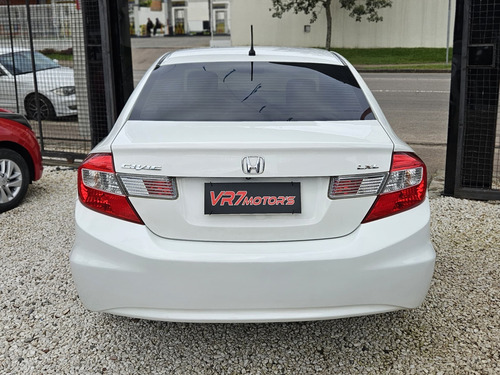 Honda Civic 1.8 Lxl Flex 4p