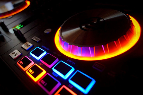 Servicio Dj Sonido Luces Eventos Karaoke Proyector Pantalla
