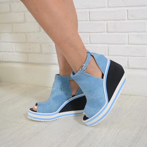 Sandalias Con Taco Alto. Sandalias Con Plataforma Celeste