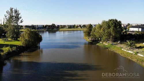 Casa A Estrenar En Venta, 5 Ambientes Con Piscina Y Espejo De Agua! El Canton Escobar