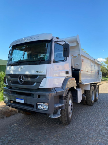 Imagem 13 de 15 de Mercedes-benz Axor 4144 6x4 Caçamba Basculante Traçado