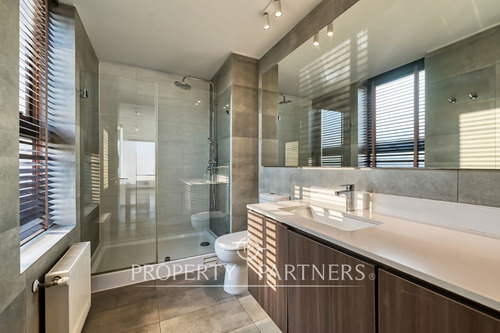 Moderno E Impecable Departamento En Lo Curro