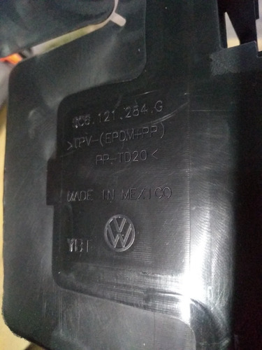 Deflector Marco Radiador Derecho Jetta 2011-2018 (Usado)