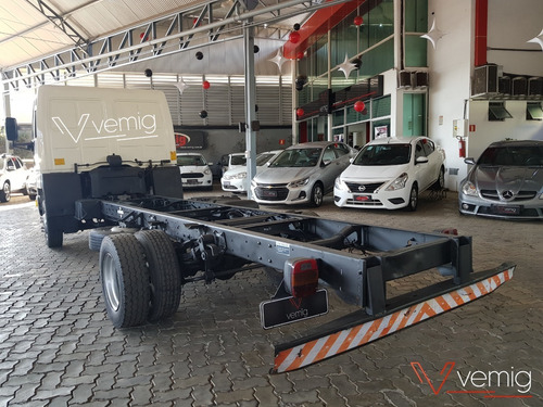 Imagem 7 de 15 de Caminhão 3/4 Ford Cargo 712