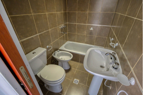 Imagen 16 de 23 de Casas En Venta En La Plata. Duplex Con Verde
