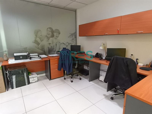 Oficina En Arriendo En Las Condes