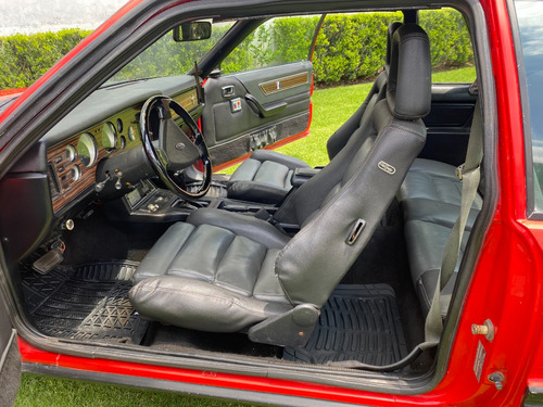 Mustang Rojo 1982