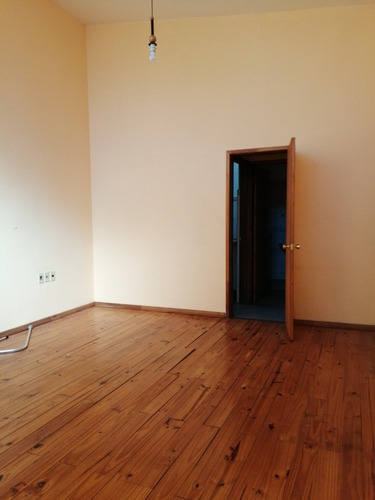 Local Comercial De 93m2