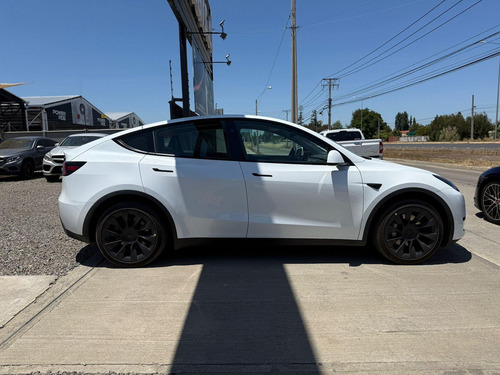 Tesla MODEL Y TESLA MODEL Y LONG RANGE