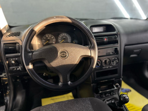 Chevrolet Astra Astra Sed. Advant. 2.0 8V MPFI FlexP. 4p