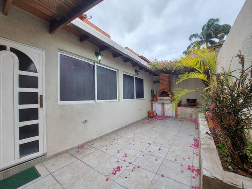 Townhouse En Venta En Araguama Country, Maracay