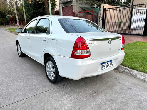Toyota Etios 1.5 Sedan Xls 2017