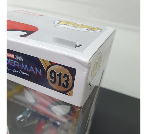 Funko Pop Spider Man Intedrated Suit #913 Marvel (Usado)