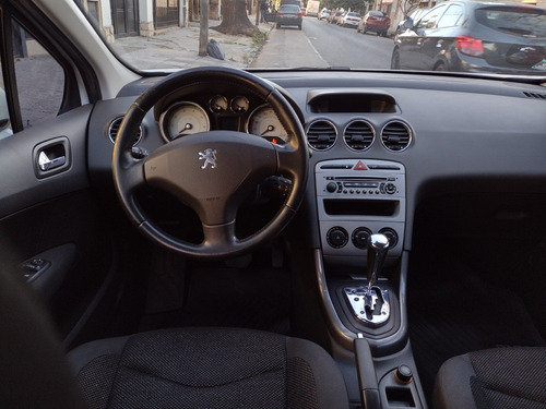 Imagen 9 de 14 de Peugeot 408 2.0 Allure Tiptronic 143cv 2011
