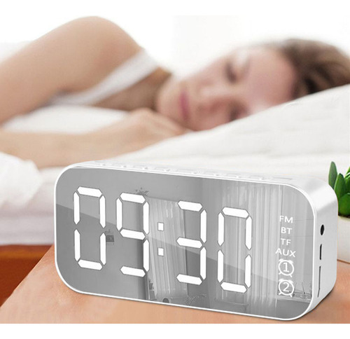 Reloj Despertador Digital Con Bocina Bluetooth Y Radio Fm