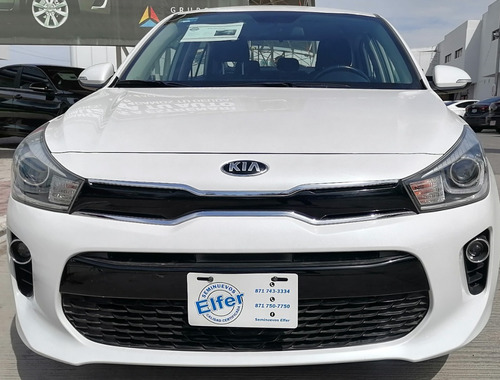 Imagen 8 de 13 de Kia Rio Sedan Ex