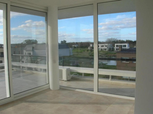 Casa En Venta - 4 Dormitorios 5 Baños - Nordelta