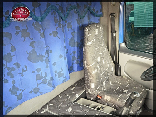 Imagem 12 de 15 de Caminhão Trucado Constellation 24-250 Baú Carga Conservado