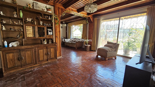 Se Vende Amplia Casa En Comuna De San Miguel,