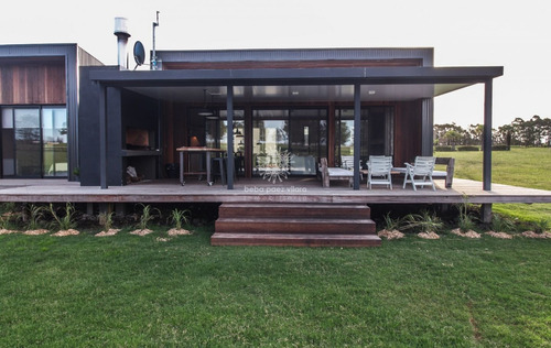 Casa En Venta De 3 Dormitorios En Pueblo Mio